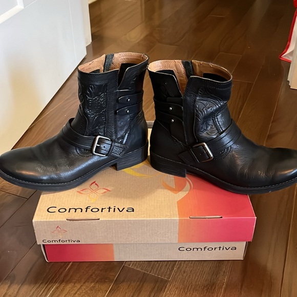 Comfortiva pillow top memory foam black boots - Picture 4 of 7